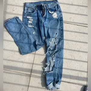 RARE CARMAR DISTRESSED JEANS. BOYFRIEND FIT.